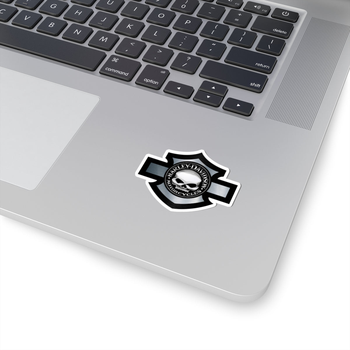 Chrome Skull HD Shield Sticker | Polished Steel Biker Emblem Decal for Helmets, Toolboxes & Garage Gear, ArtKiss-Cut Stickers