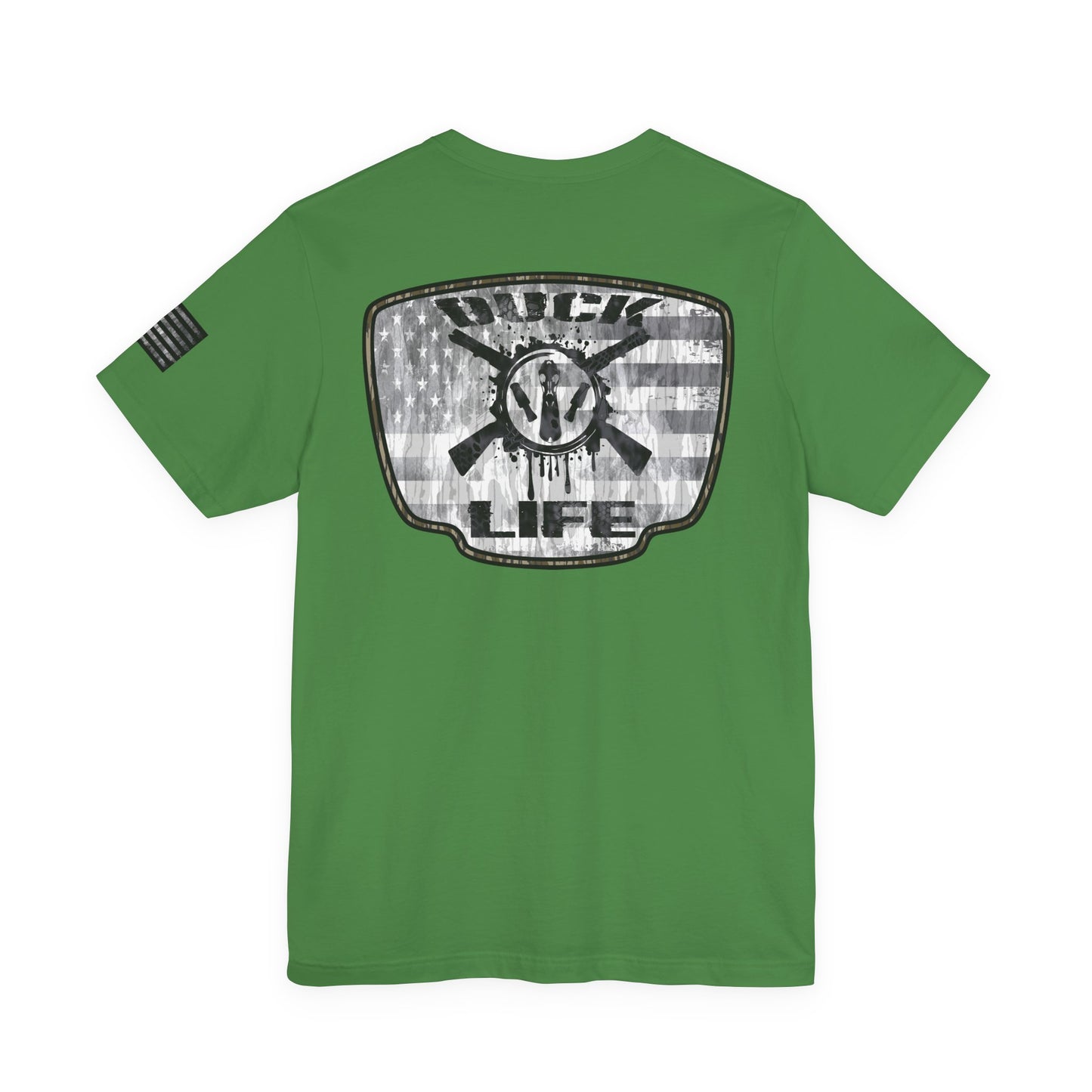 White American Flag Duck Hunting Badge T-Shirt – Mossy Camo Print, Crossed Guns & Duck Skull Graphic