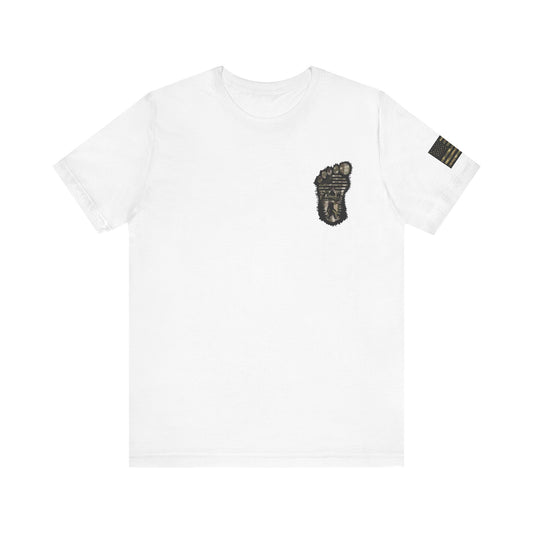 Bigfoot American Flag Camo Tee, Patriotic Sasquatch Shirt, USA Yetti Top, Men's Women's Unisex T-shirt, Cryptid Camouflage