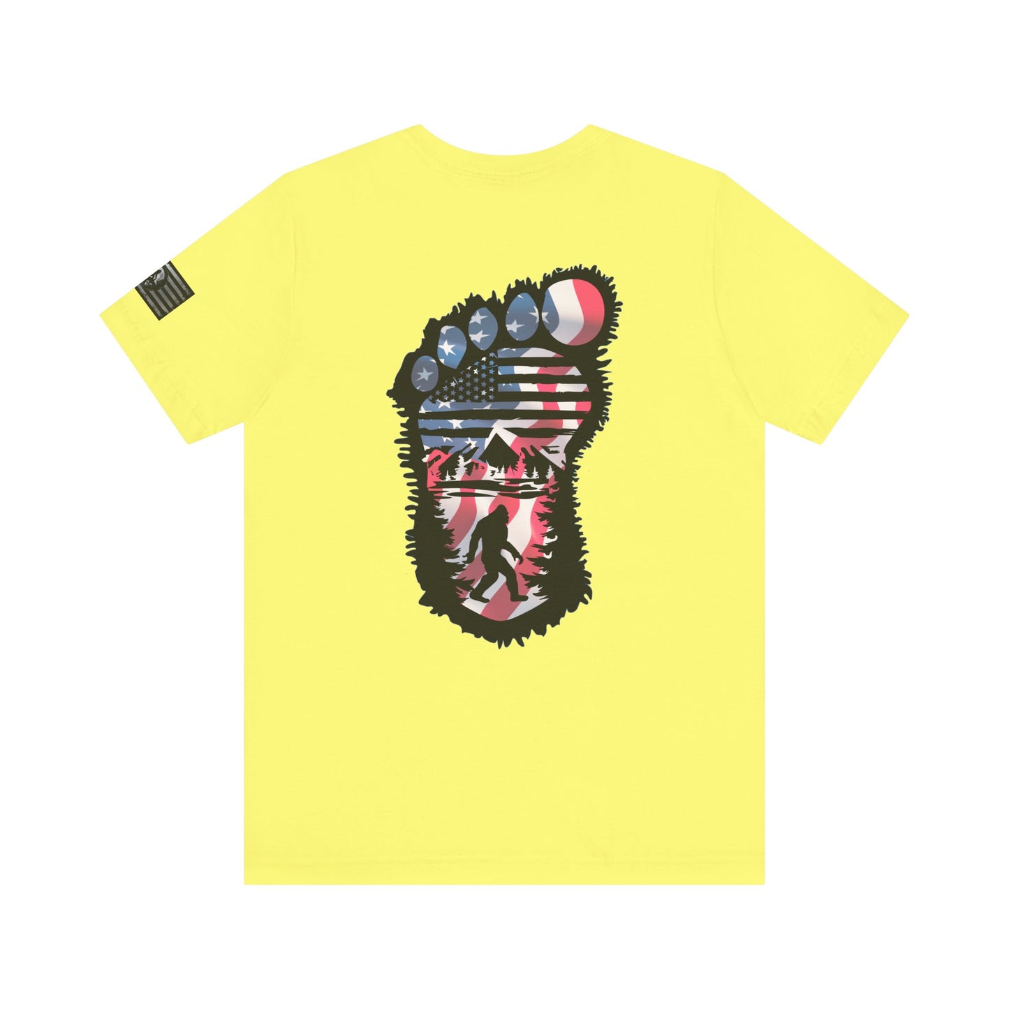 Bigfoot American Flag Adventure-Ready Unisex Tee, Perfect for Campouts, Gifts, Outdoor Wear