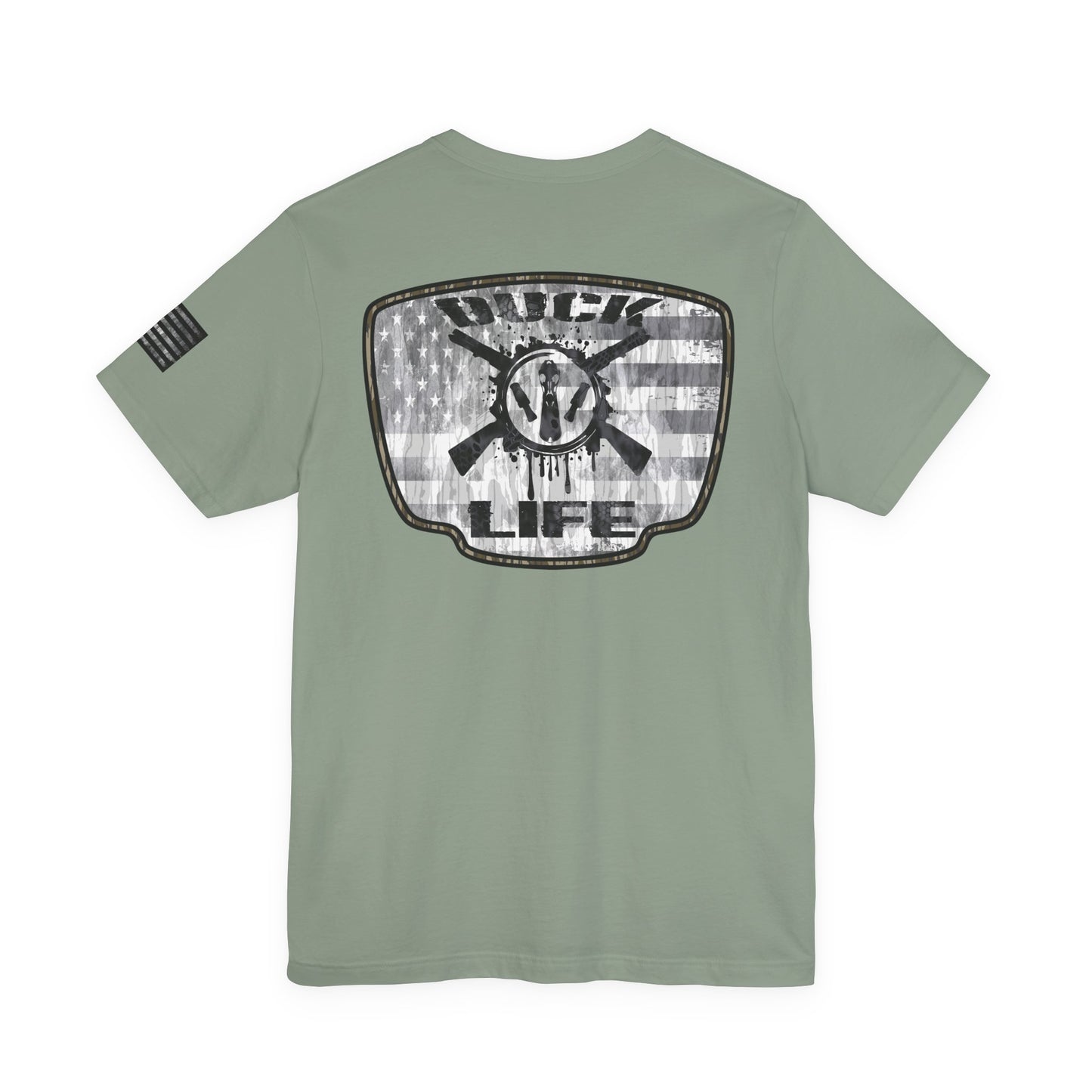 White American Flag Duck Hunting Badge T-Shirt – Mossy Camo Print, Crossed Guns & Duck Skull Graphic