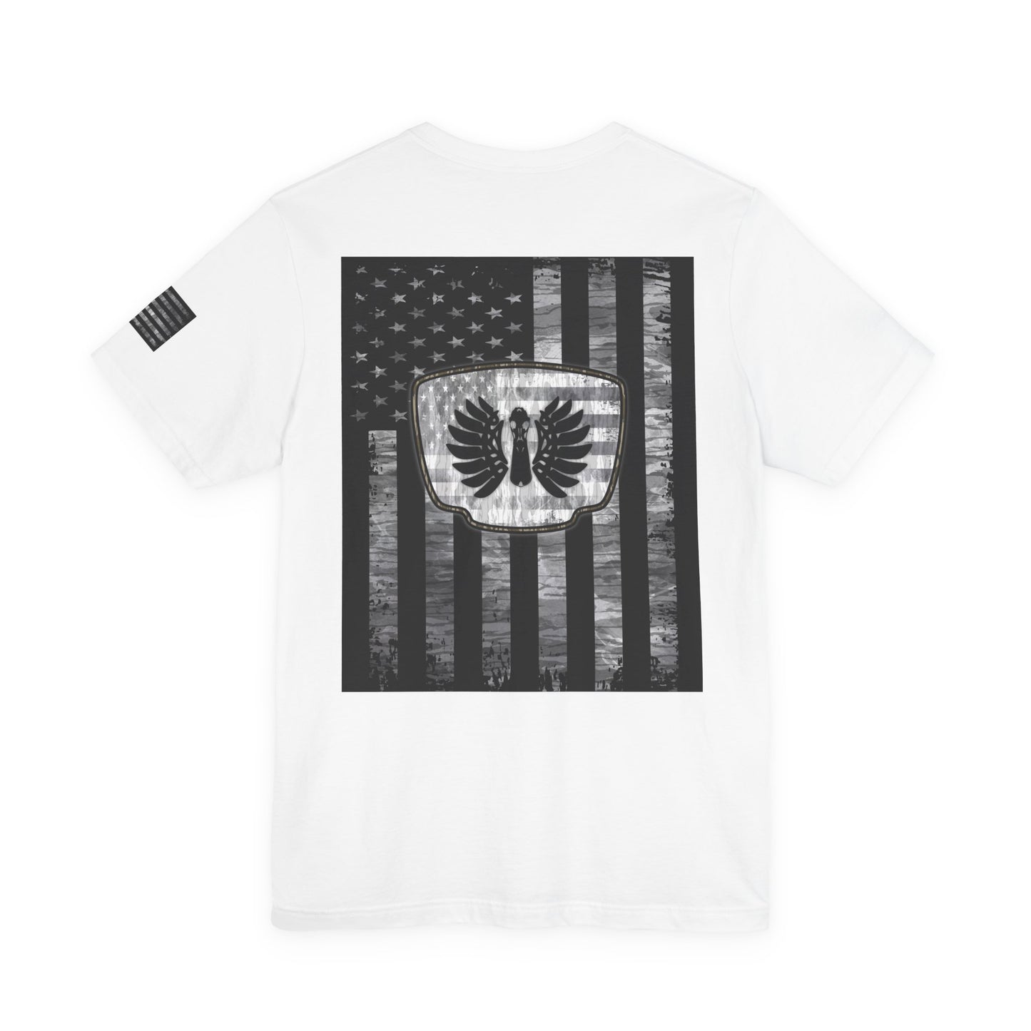 Duck Hunting American Flag Badge T-Shirt – Mossy Camo Print, Crossed Guns & Duck Skull Graphic